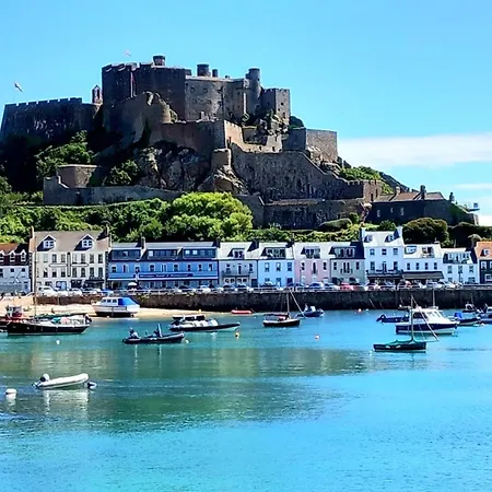 East View Haven Apartment Le Hocq